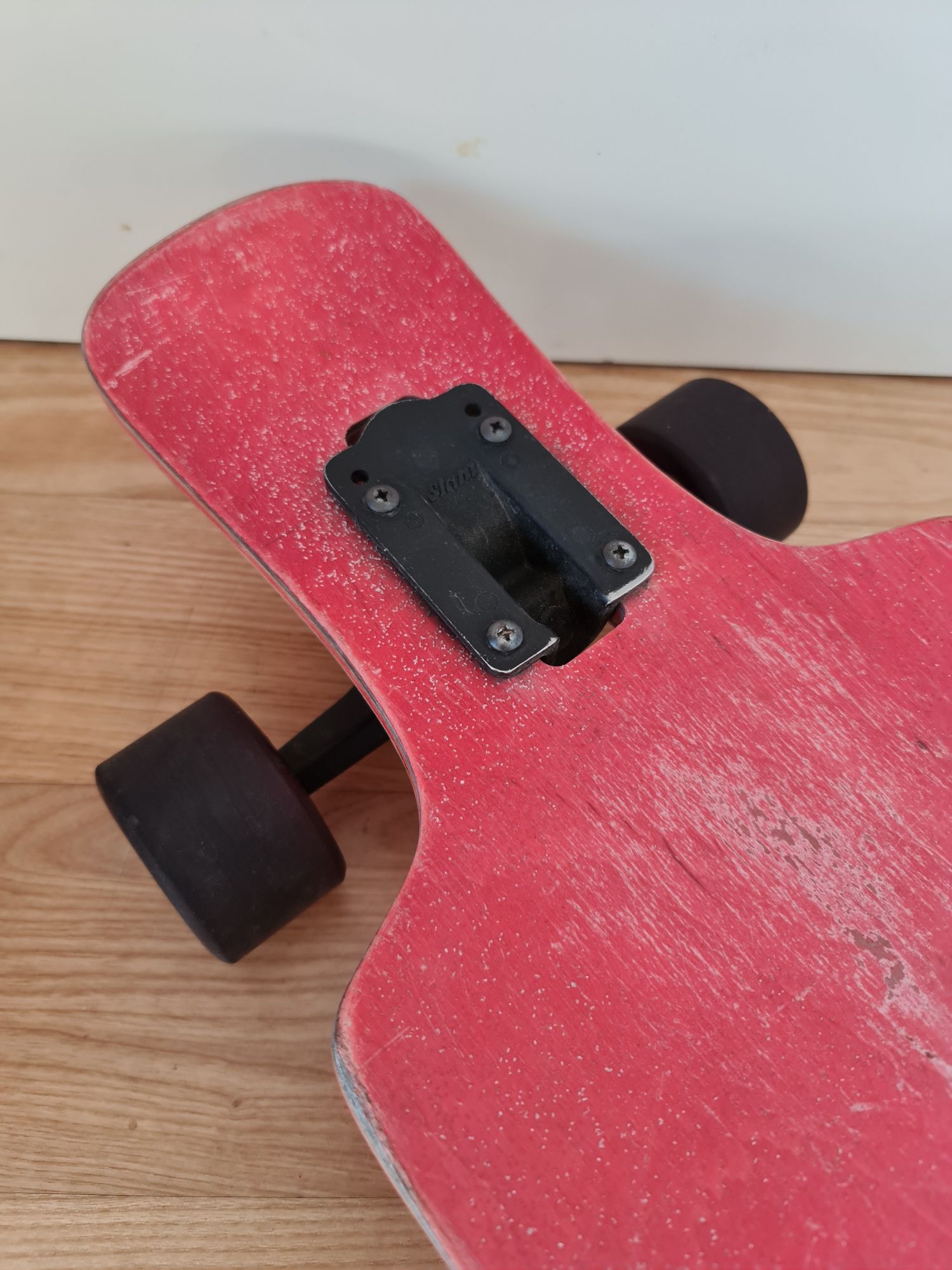 Longboard Globe Geminon kick red dotwave 37,5