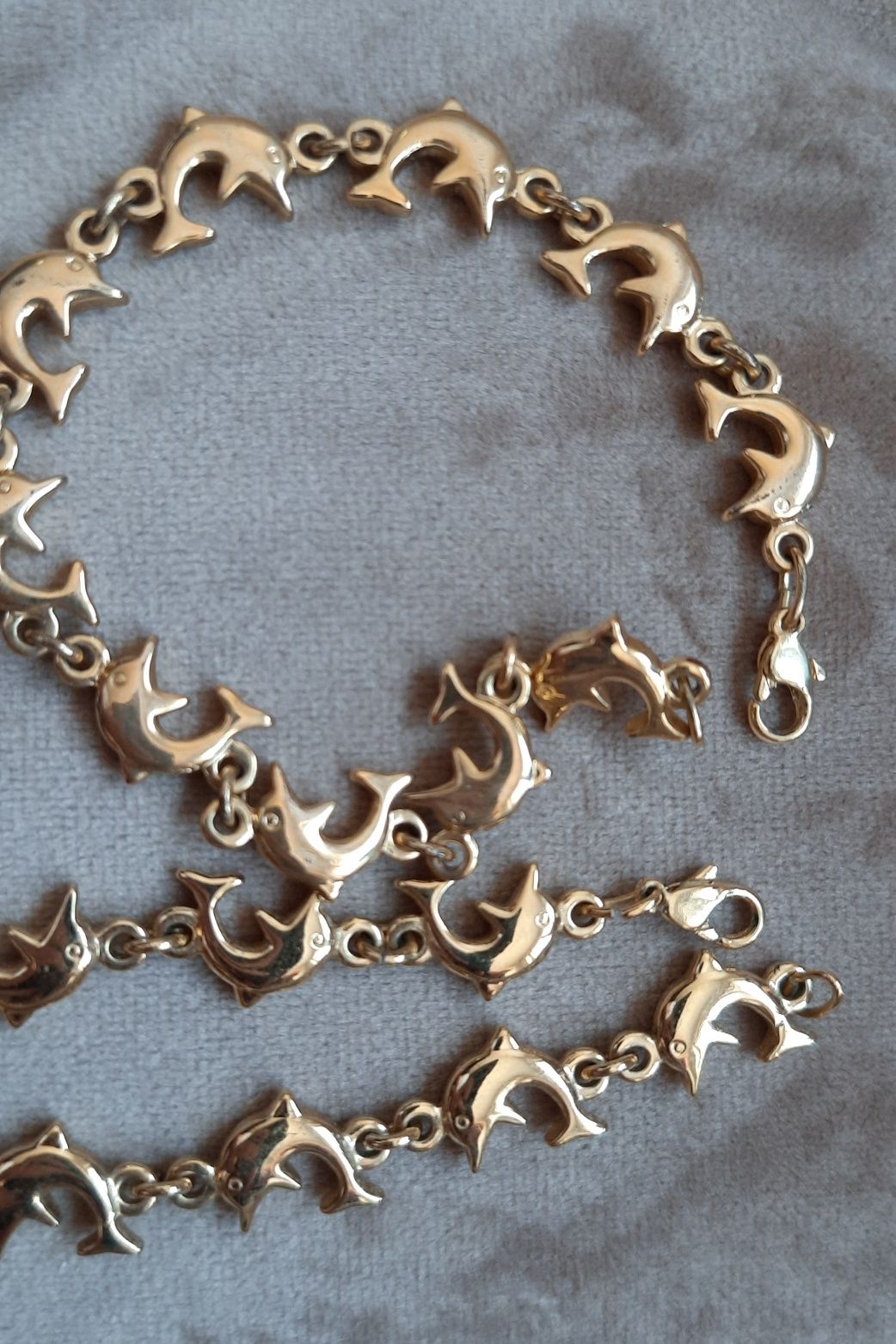 Zestaw biżuterii naszyjnik z bransoletą w delfinki