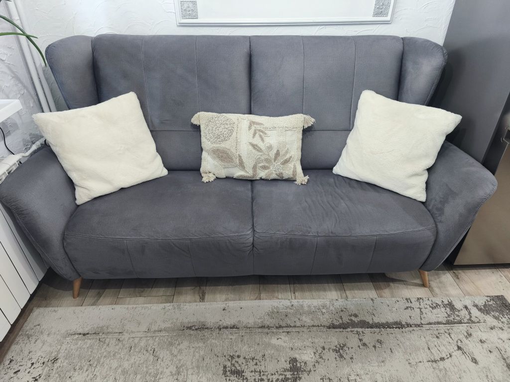 Sofa trzyosobowa uszak