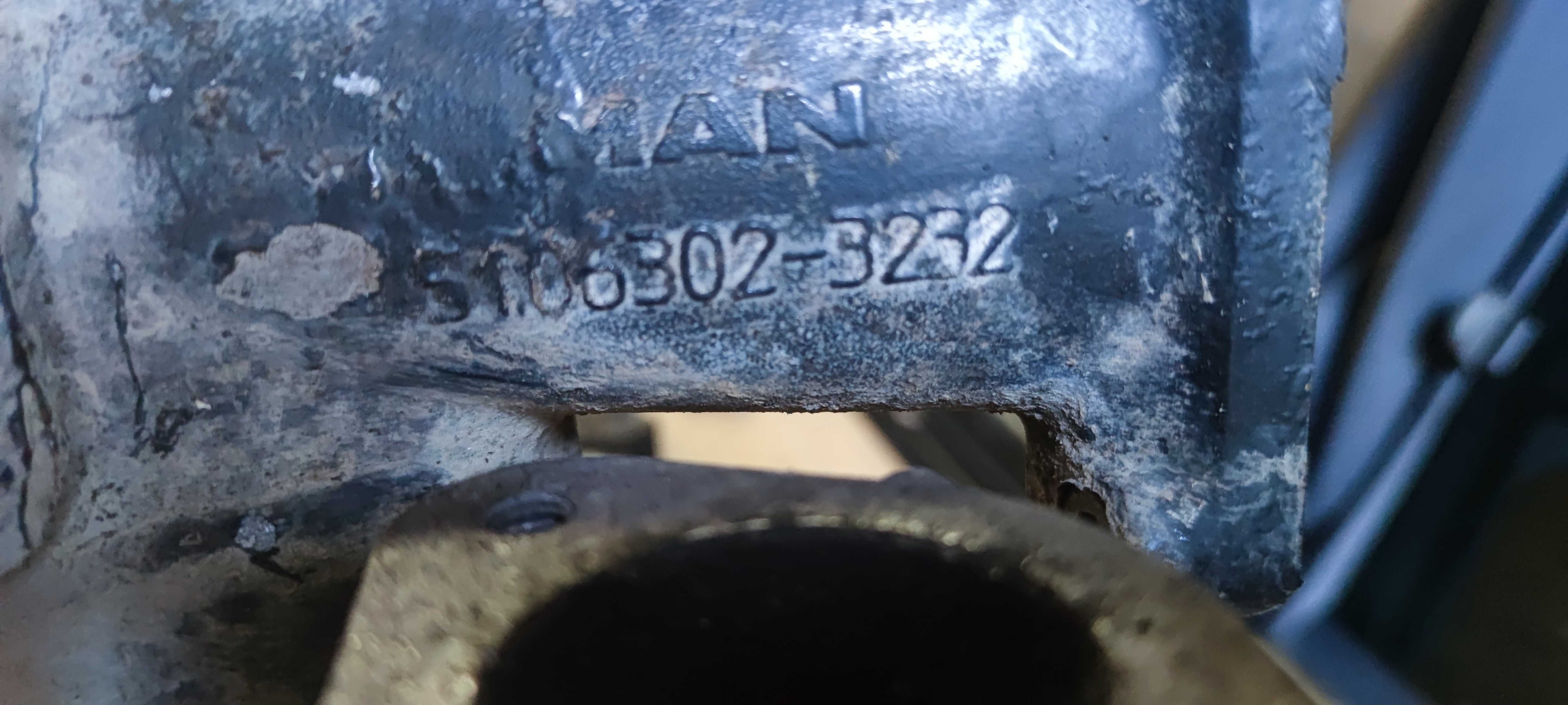 MAN TGA 18.390 Recyrkulator Spalin EGR Króciec Kolanko Wody
