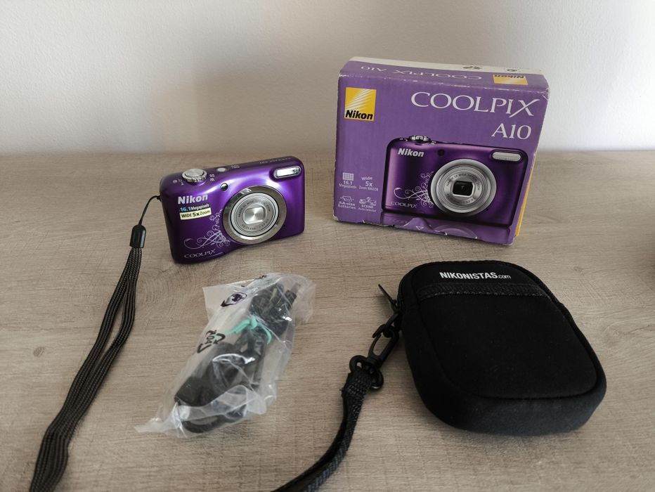 Máquina fotográfica Nikon A10