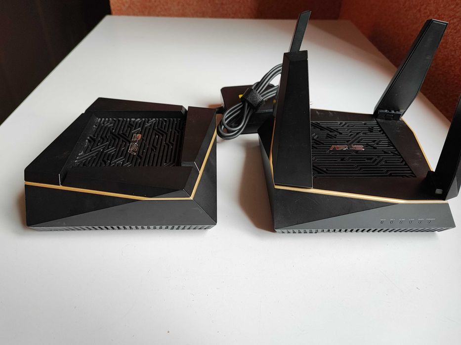 Бездротовий маршрутизатор ASUS RT-AX92U Wi-Fi 6, Tri-Band, AiMesh