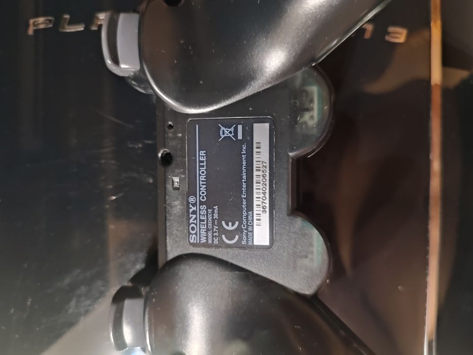 Konsola Ps3 CECHC04 kompletna, idealna, niewiele używana