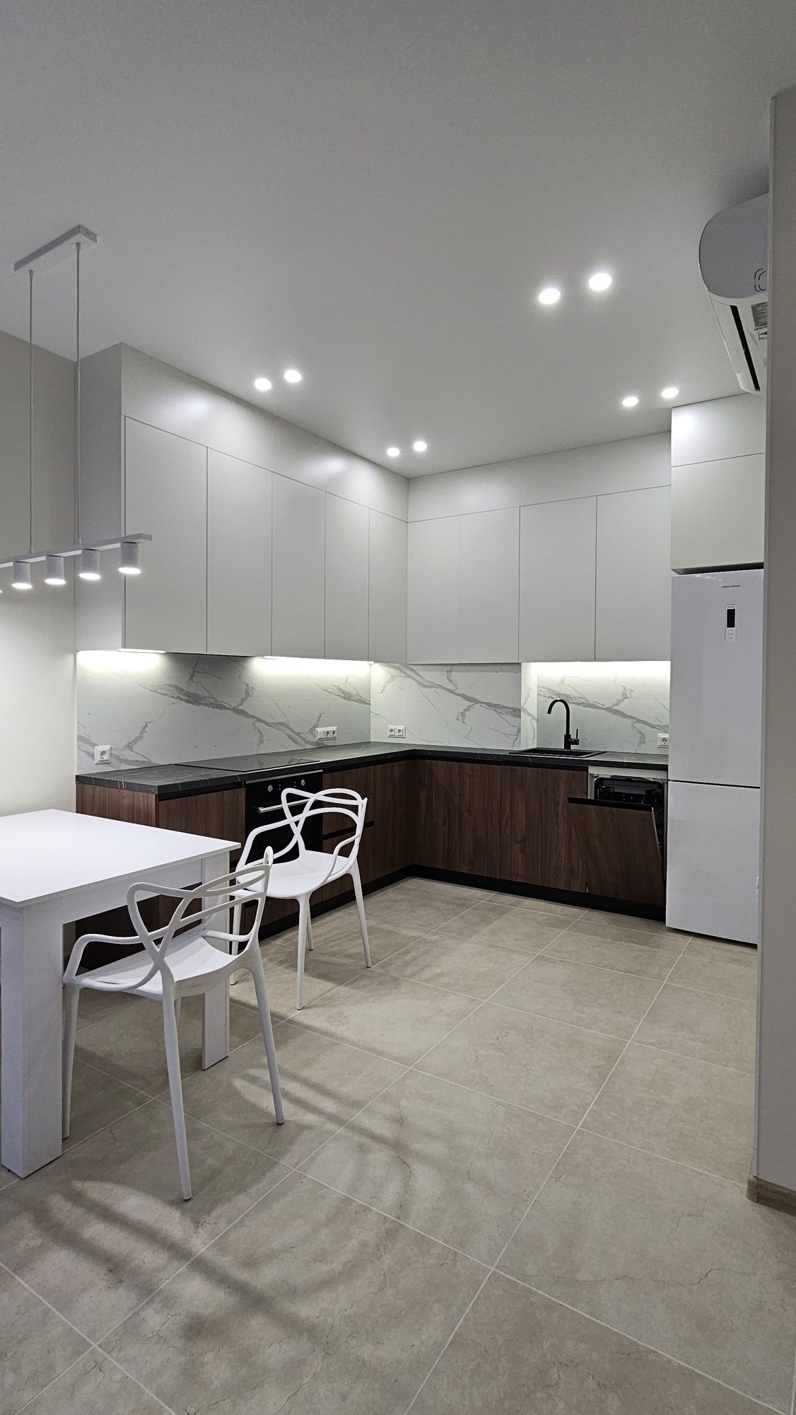 Оренда 2к квартири, Greenville, Лук‘янівка. ГЕНЕРАТОР