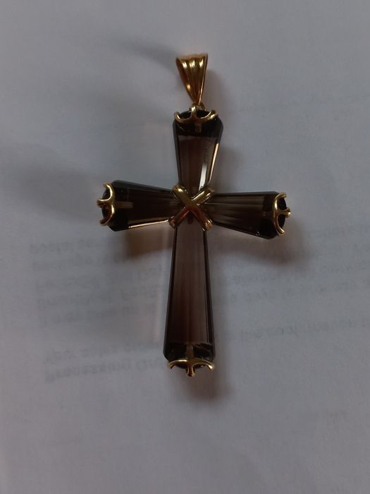 Набор из топаза крестик и пуссеты