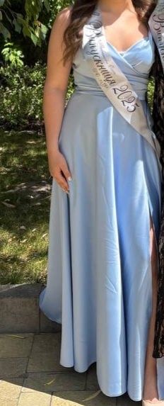 Продам сукню Розмір:М Одягала один раз 1500грн