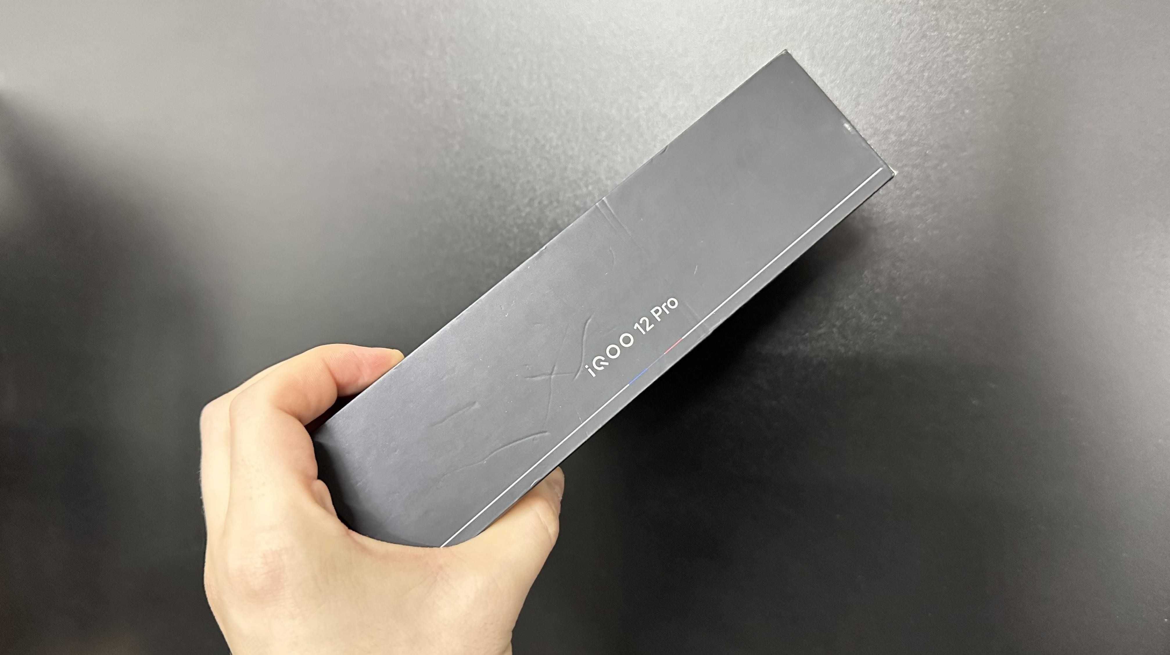 USED Vivo IQOO 12 Pro 512GB Black/White Гарантія від магазину Trade In