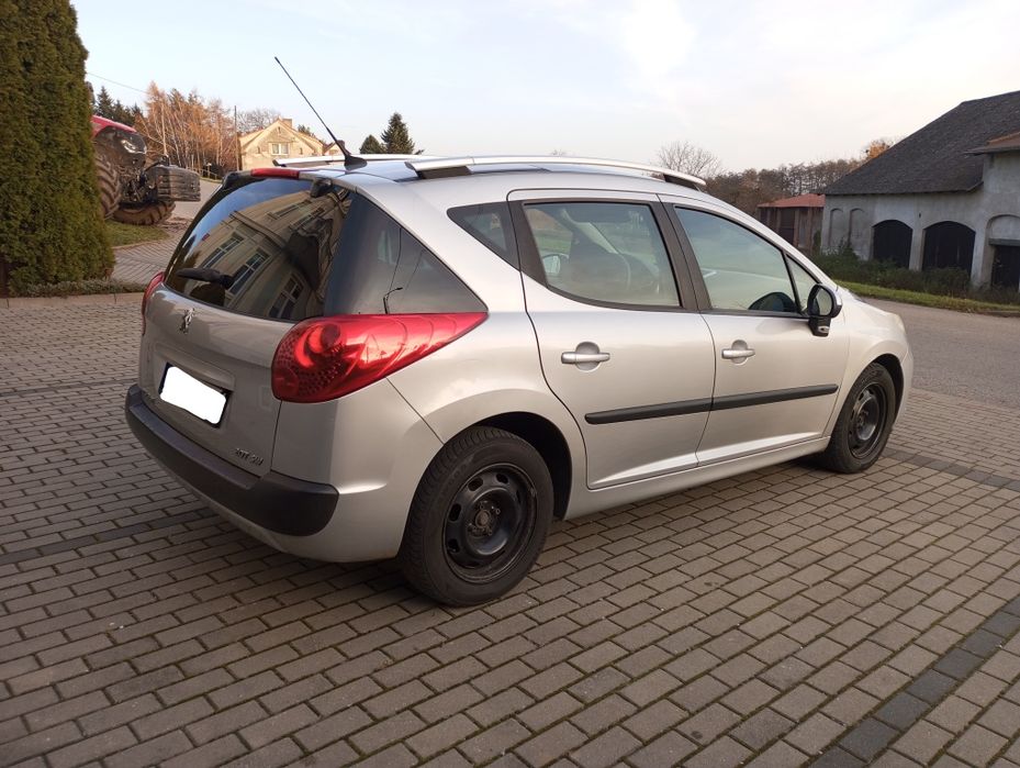 Peugeot 207 SW 1.4 benzyna + koła.