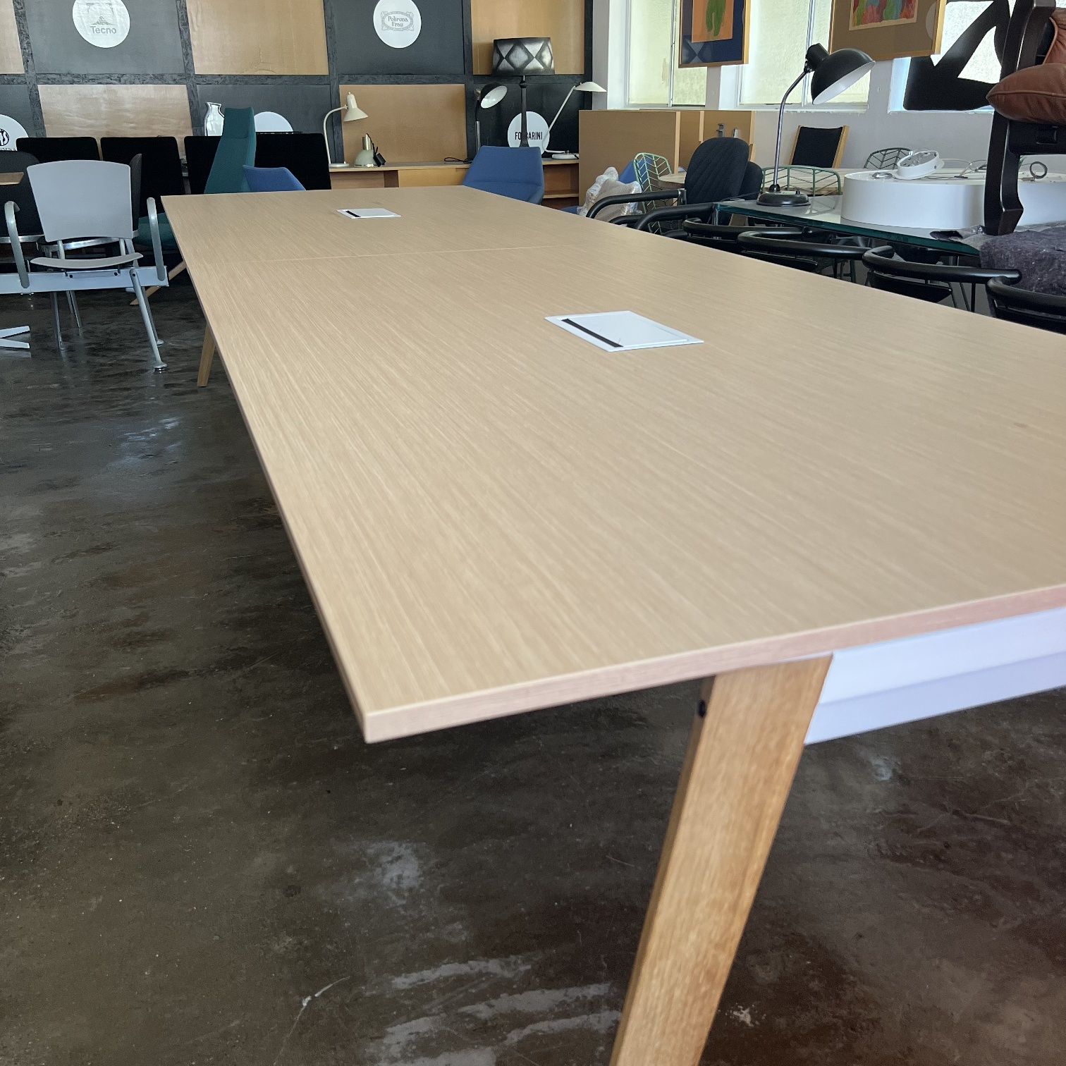Mesa reuniões modelo Trim madeira da Sotubo