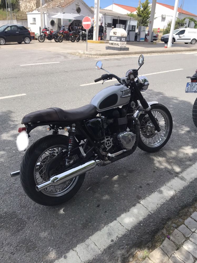 Triumph Bonneville T100