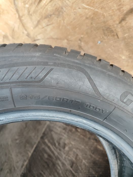 215/60/17 Good Year 2022