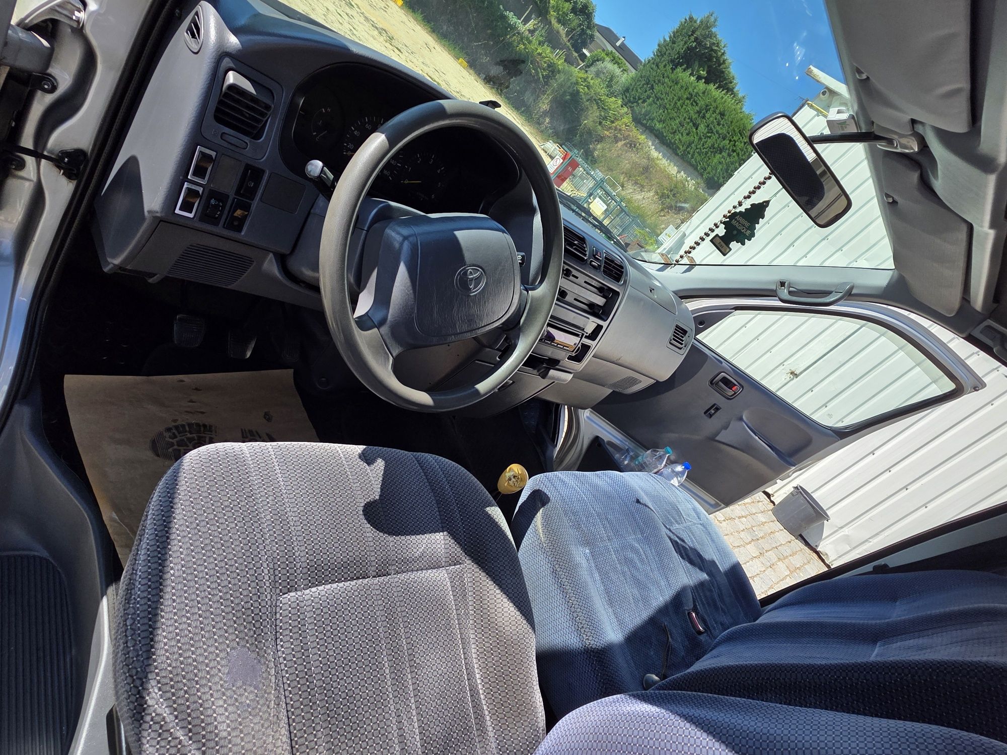 Toyota hiace 2.5