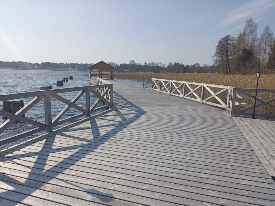 Budowa pomostów palowanych, pływających, lub z kompozytu