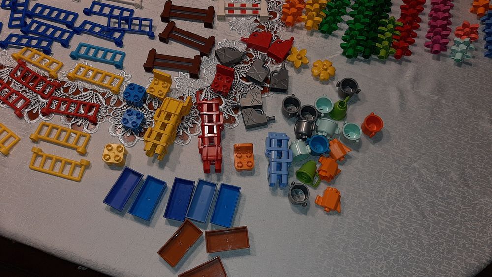 1,5 zl każdy klocek lego duplo