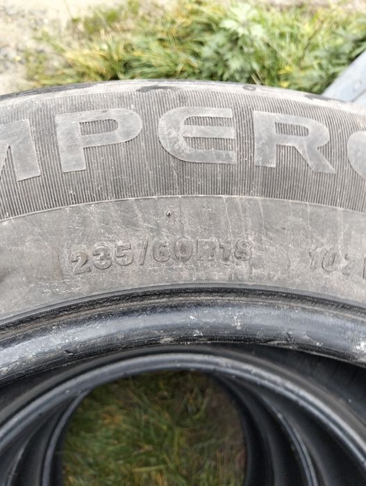 Продам летнию резину 235/60/18