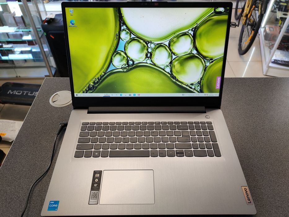 W2//Lenovo/ IdeaPad 3/ 8GB RAM+512GB SSD