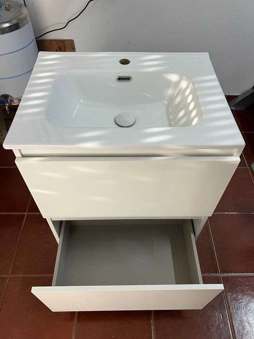 Móvel casa de banho branco