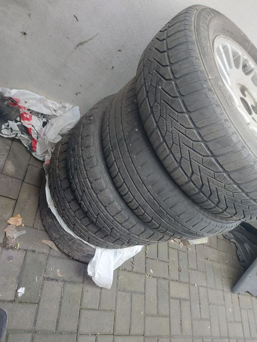 Volvo 960 надійний автомобіль