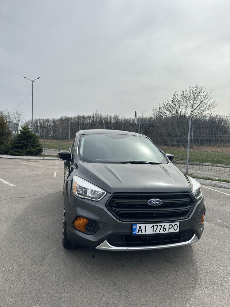 Ford Escape 2017 рік