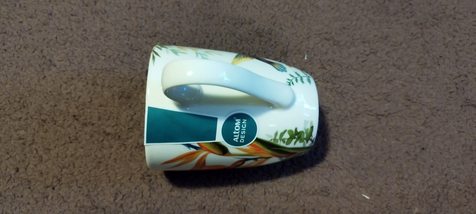 Kubek Strelicja. Poj. 300ml. Nowy