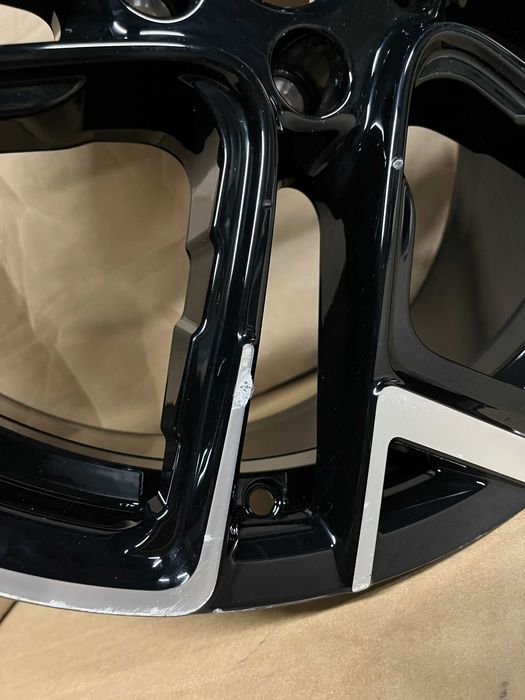 Felga VW York 8Jx19 ET45 2GV601025H / J / N 5x112