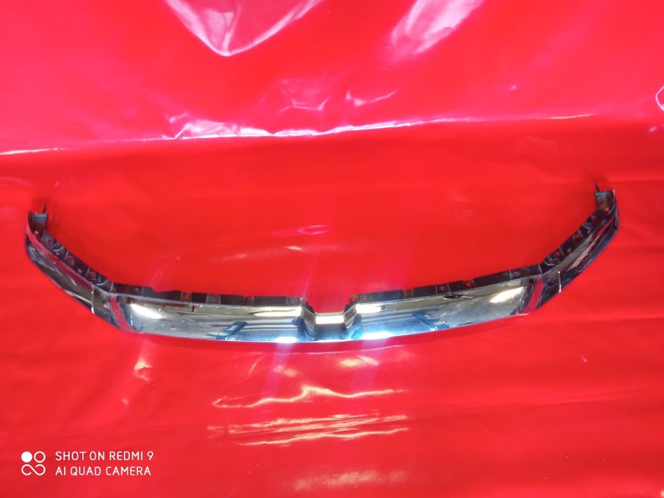 Listwa Chromowana Chrom Grila Lampy Lamp Ram 1500 (19-)