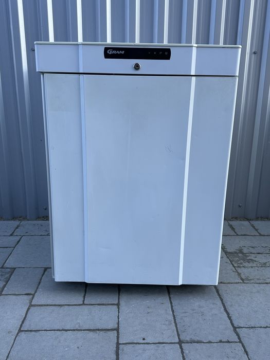 Професійний Холодильник gram k210lg 3w