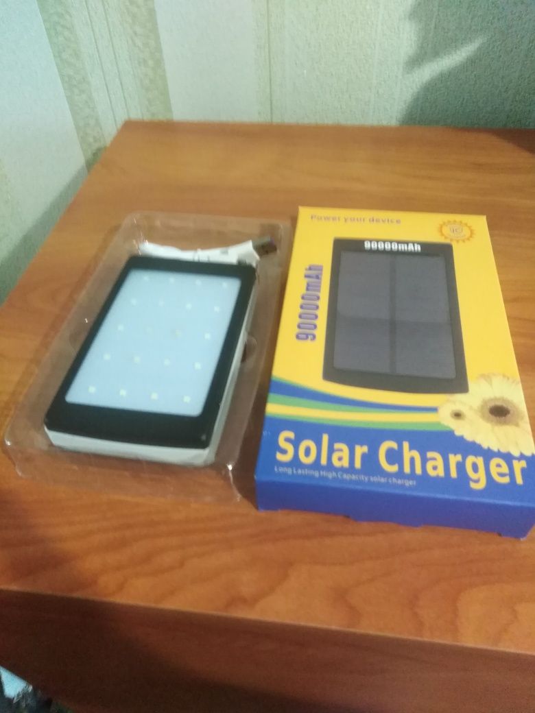 Повербанк Solar 90000 mAh.