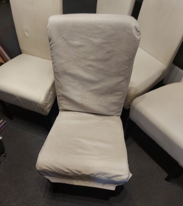 Krzesła 5 sztuk + pokrowce lub czarne krzesla 6 sztuk