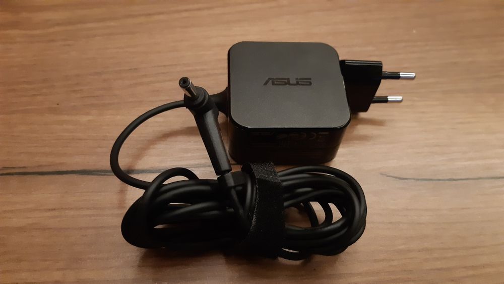 Zasilacz do laptopa Asus 19V 2,37A wtyczka 4x1,35mm Oryginalny WYSYŁKA