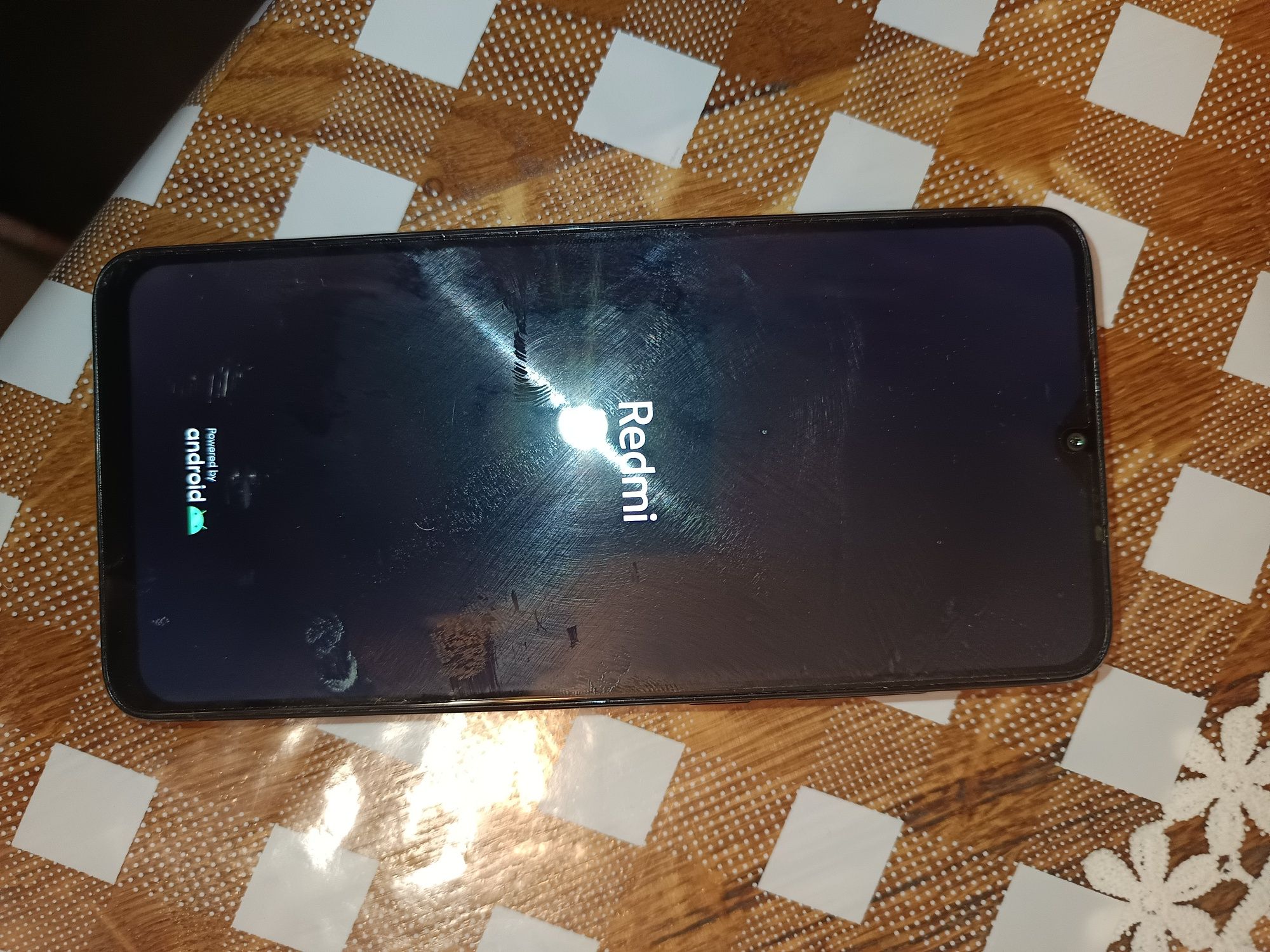 Продам Xiaoml Redmi Note 8 Pro (Ідеальний стан, захисна плівка) 6/64