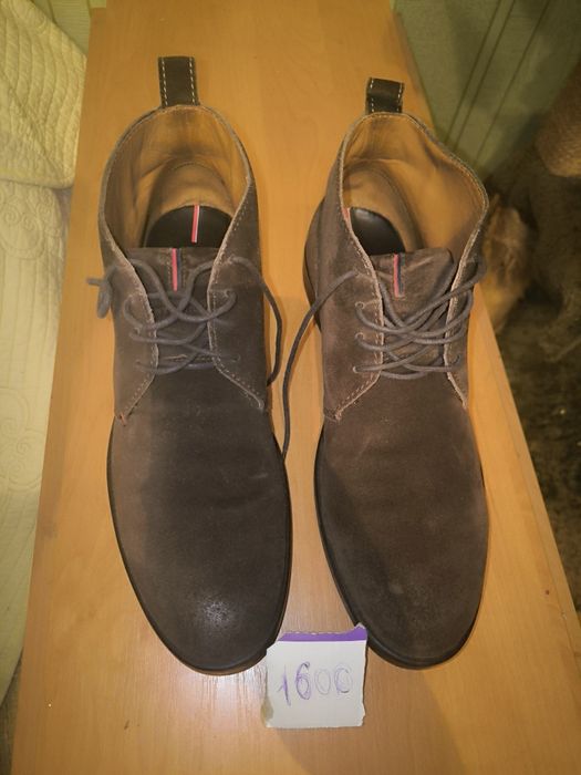 Продам взуття туфлі