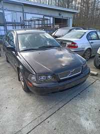 Posiadam czesci volvo s40 lift 1.9dci 2002r