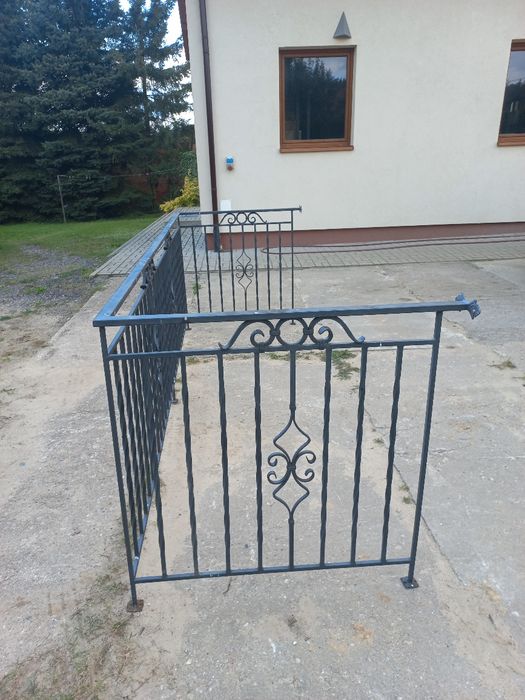 Balustrada stalowa na balkon taras