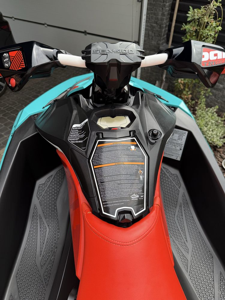Продам гидроцикл BRP Spark Trixx.