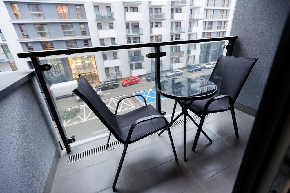 Bliska Wola * Studio* Bezpośrednio