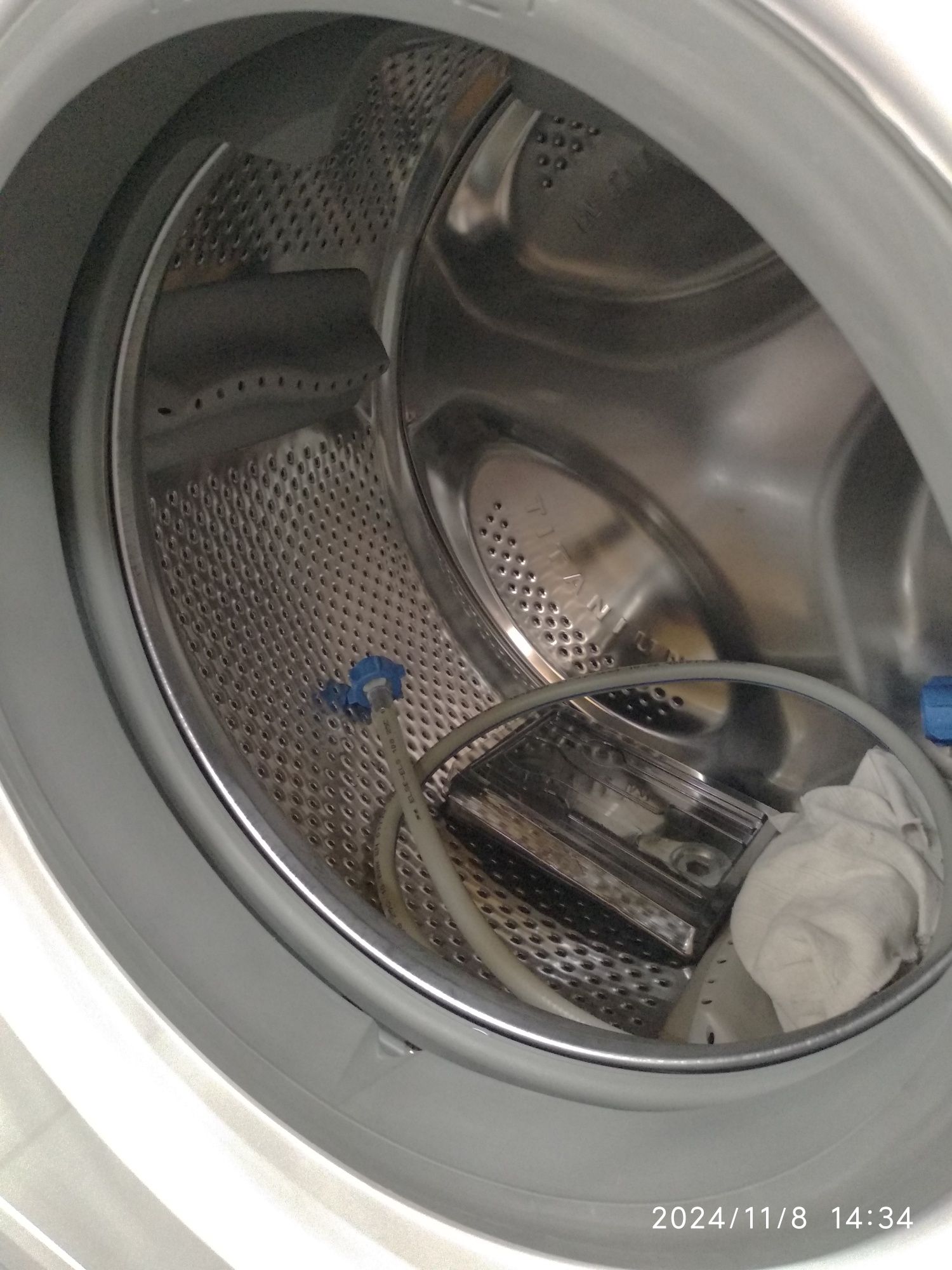 OUTLET Janki ul Wspólna 6 Pralko-suszarka Whirlpool FFWDB 864349 BV PL