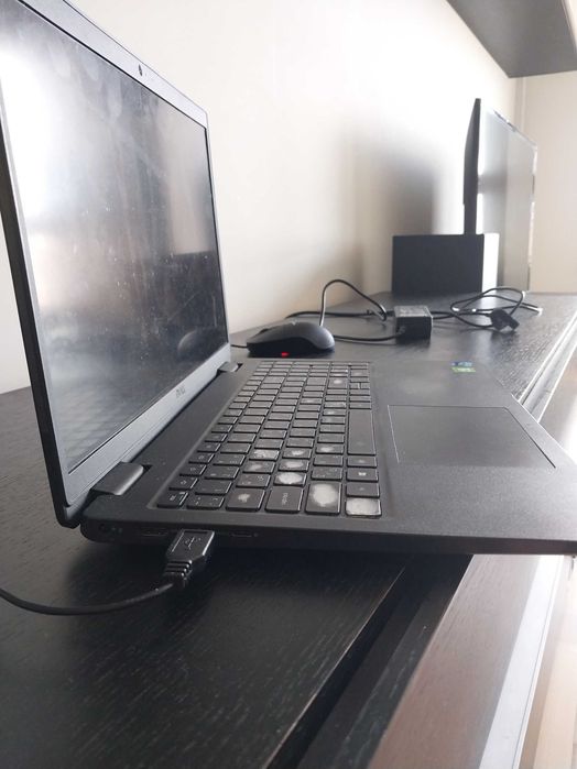 Dell Latitude 3520 16 inches