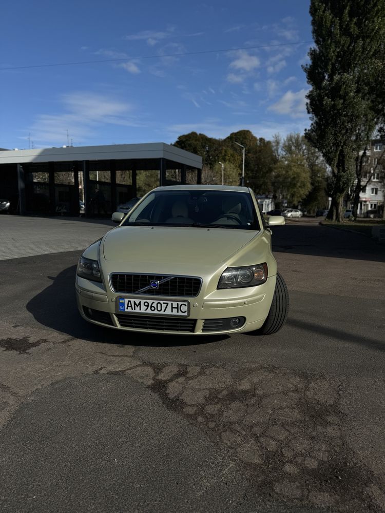 Volvo s40 в гарному стані
