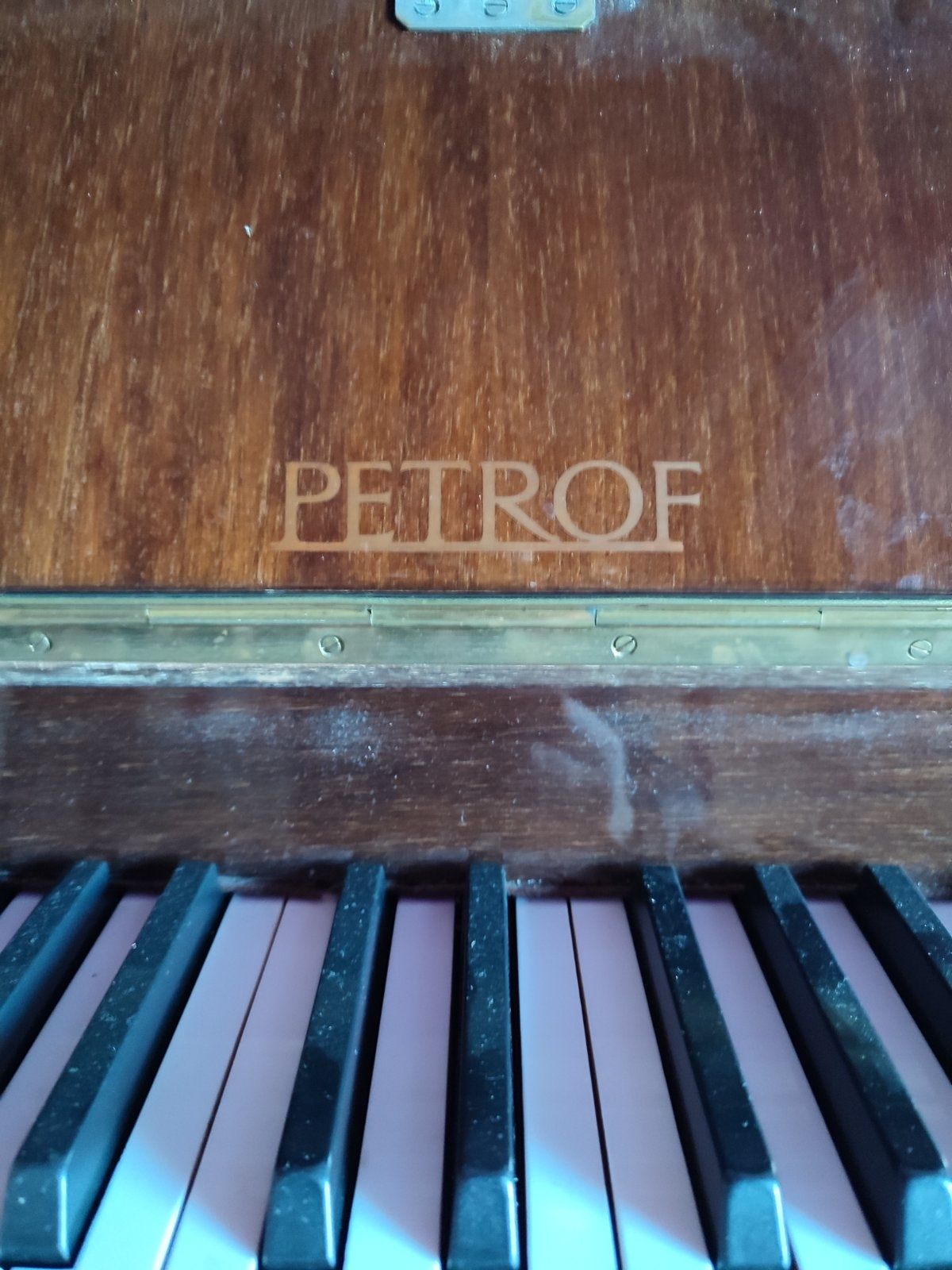 Продам піаніно PETROF