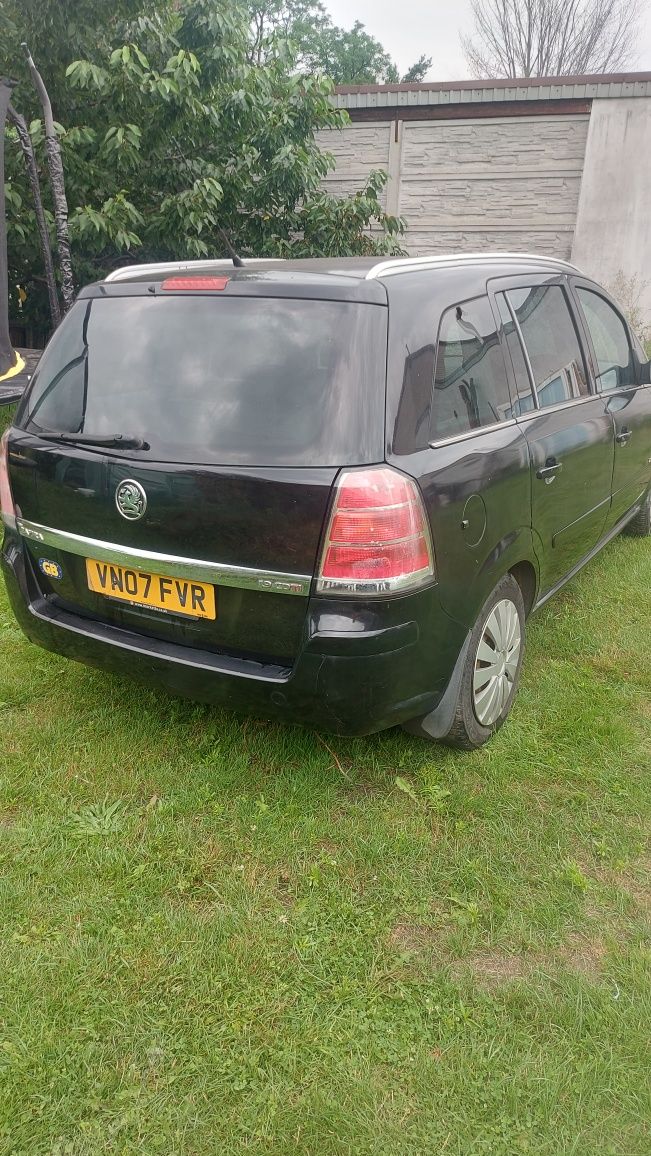 Opel Zafira 1.9 cdti anglik