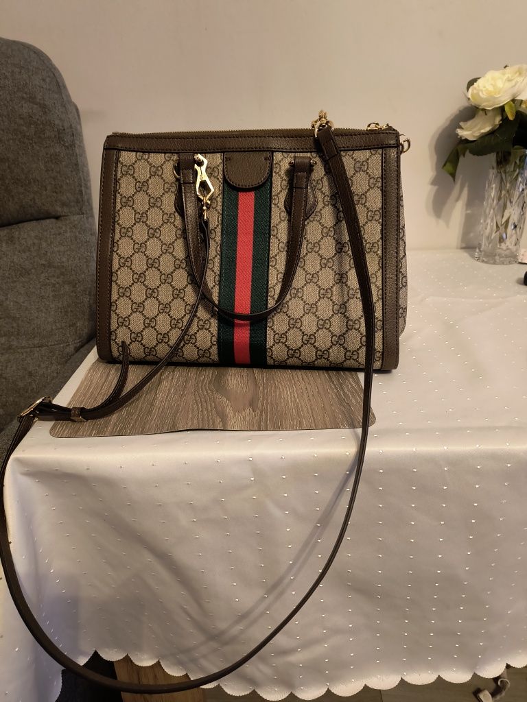 Torebka Gucci na pasku