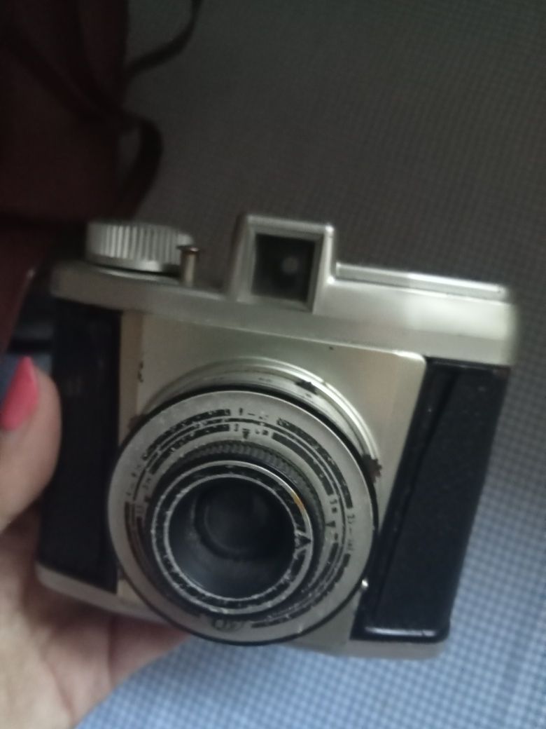 Máquina vintage com bolsa