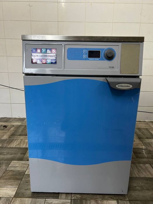 Професійна сушильна машина 9/11 кг Electrolux  T4190
