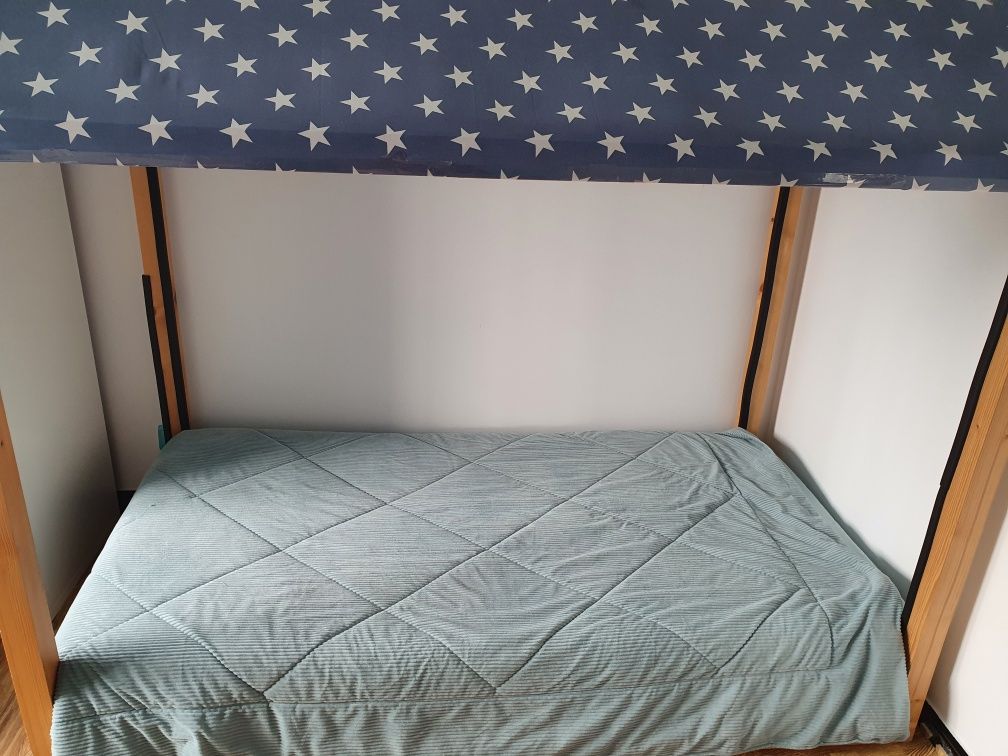 Cama de Criança em forma de Casa