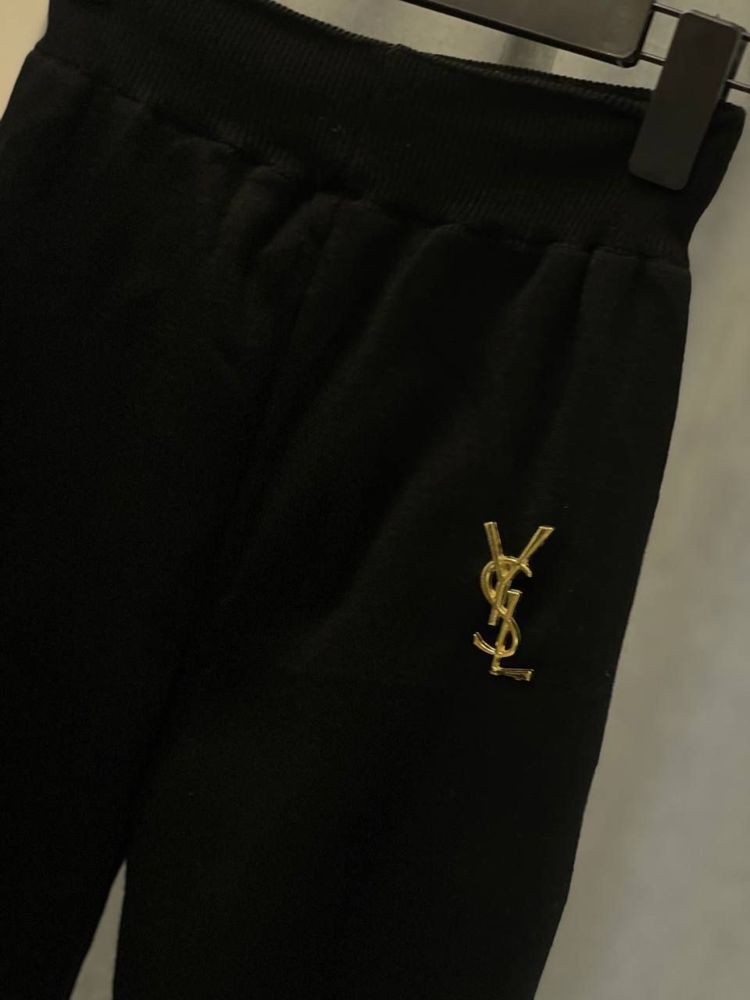 Распродажа PREMIUM Yves Saint Laurent  жіночий теплий чорний костюм