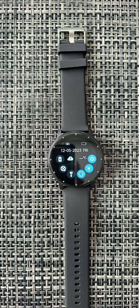 Smartwatch w pełni dotykowy czarny
