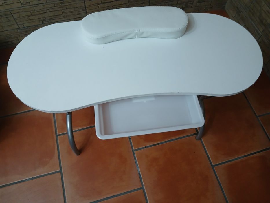 Mesa estetica manicure