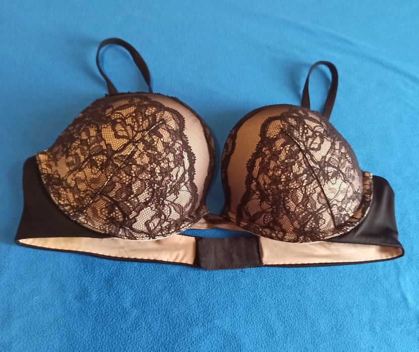 Бюстгальтер красивий, великий пушап. Victoria secret 36/b