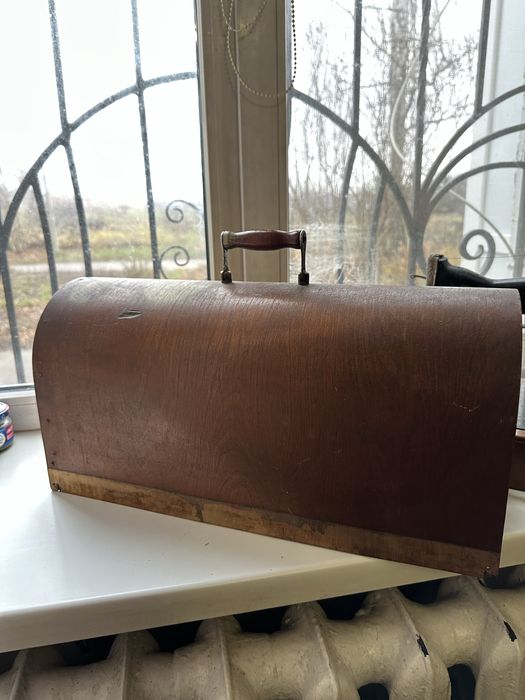 Антикварная! швейная машинка